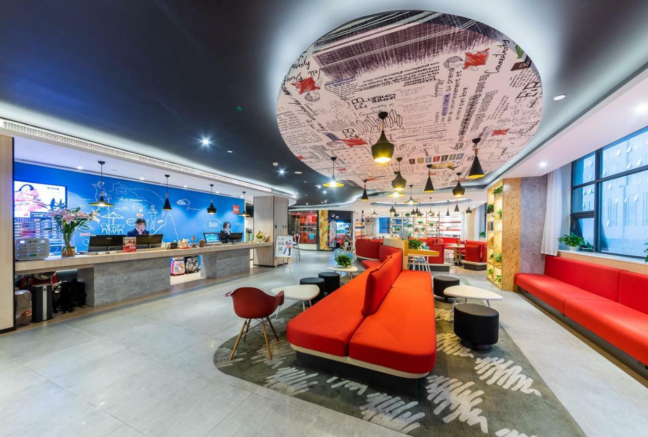 Ibis Chongqing Jiefangbei Pedestrian Street Hotel מראה חיצוני תמונה