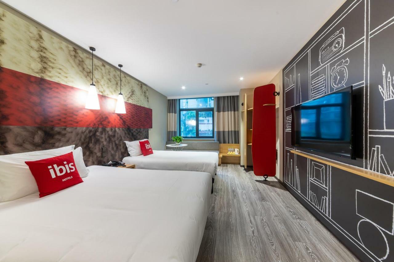 Ibis Chongqing Jiefangbei Pedestrian Street Hotel מראה חיצוני תמונה