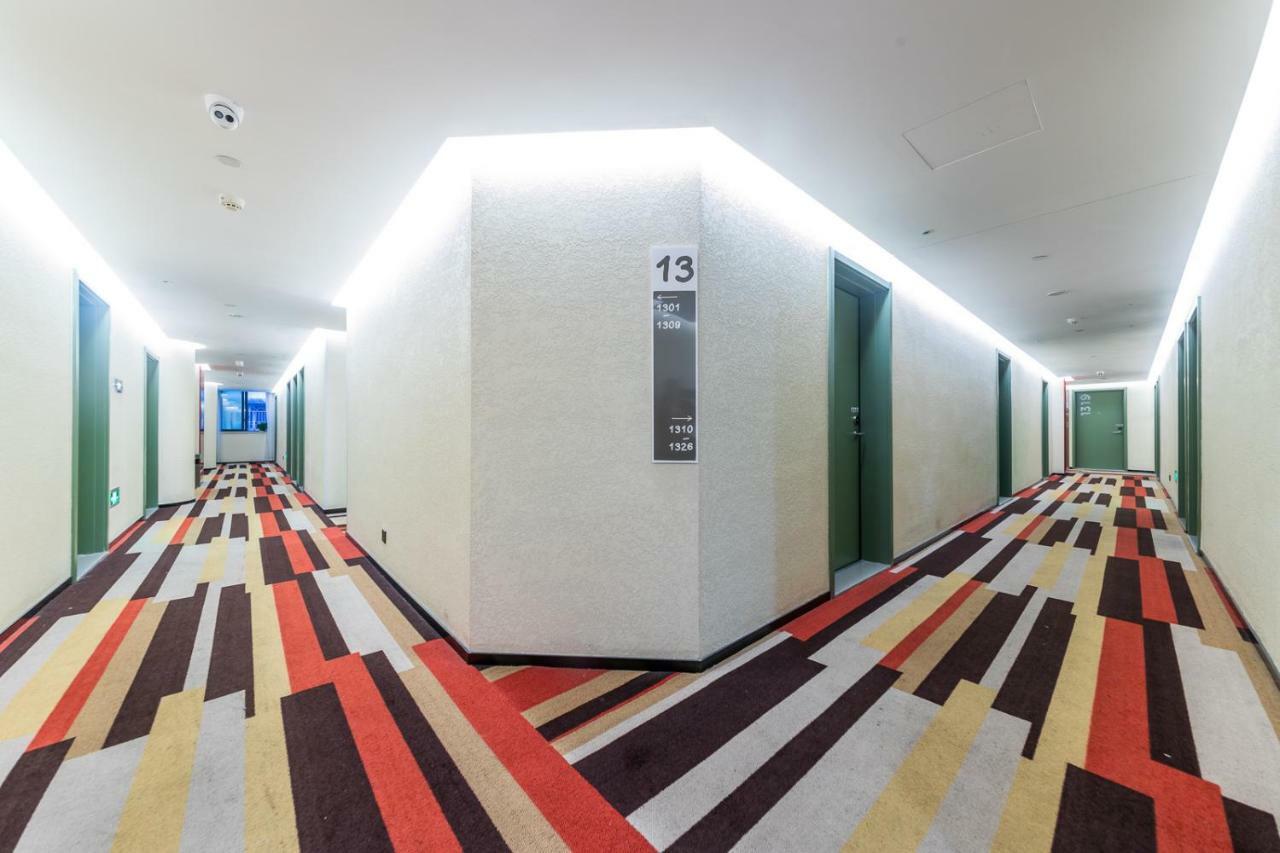 Ibis Chongqing Jiefangbei Pedestrian Street Hotel מראה חיצוני תמונה
